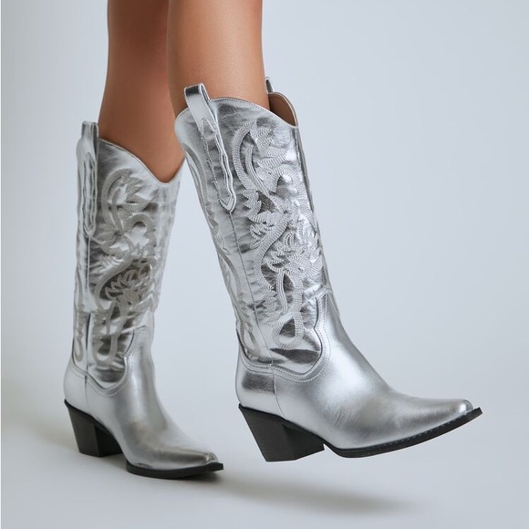 Silver Embroidered Metallic Cowboy Boots - Picture 1 of 4